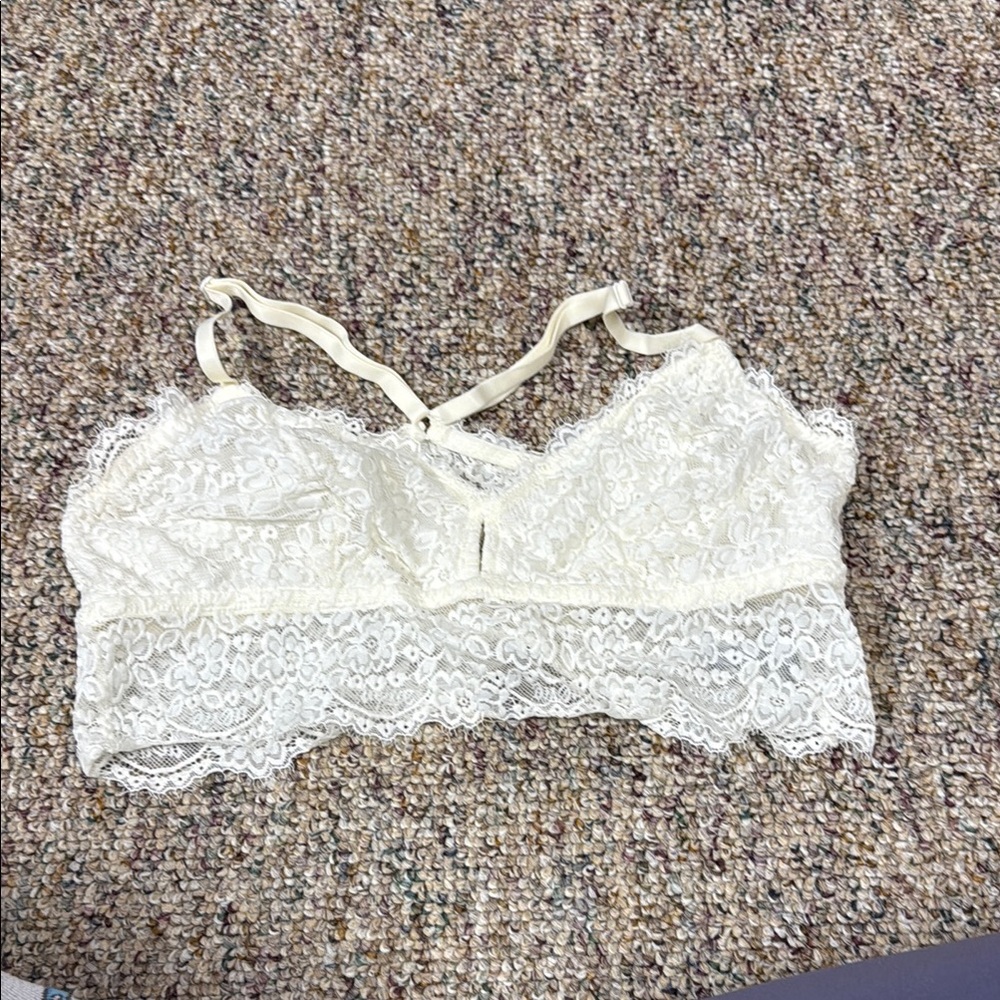 Lace Bralette in Cream